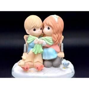 Precious Moments Figurine 💚 Couple Bench w/Box 🐞💖